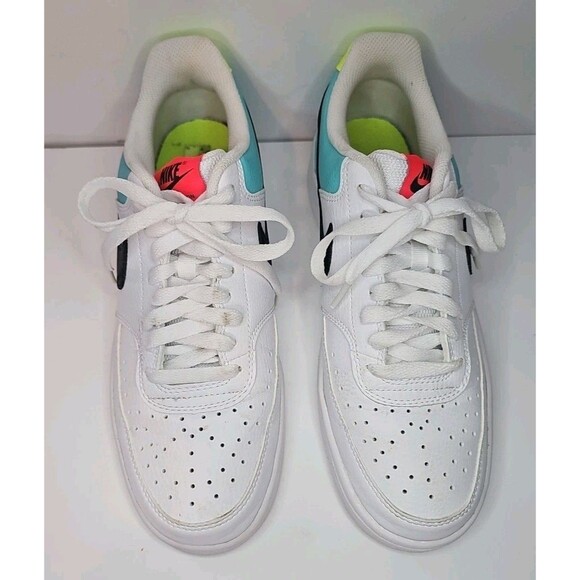 Nike Women's Court Vision LO CZ9352-100 Running Trainer Sneaker Womens Size 10 - Picture 3 of 8